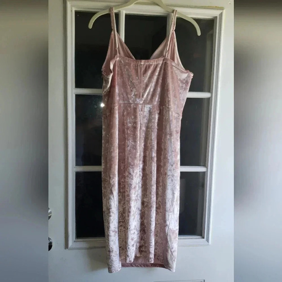 Project Runway | Crushed Velvet Midi Bodycon Dress - Picture 4 of 4